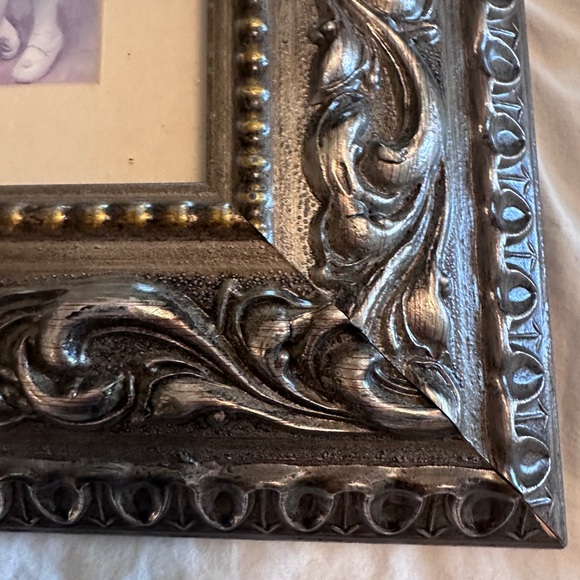 Beautiful framed picture of little girl with dog - Picture 3 of 5